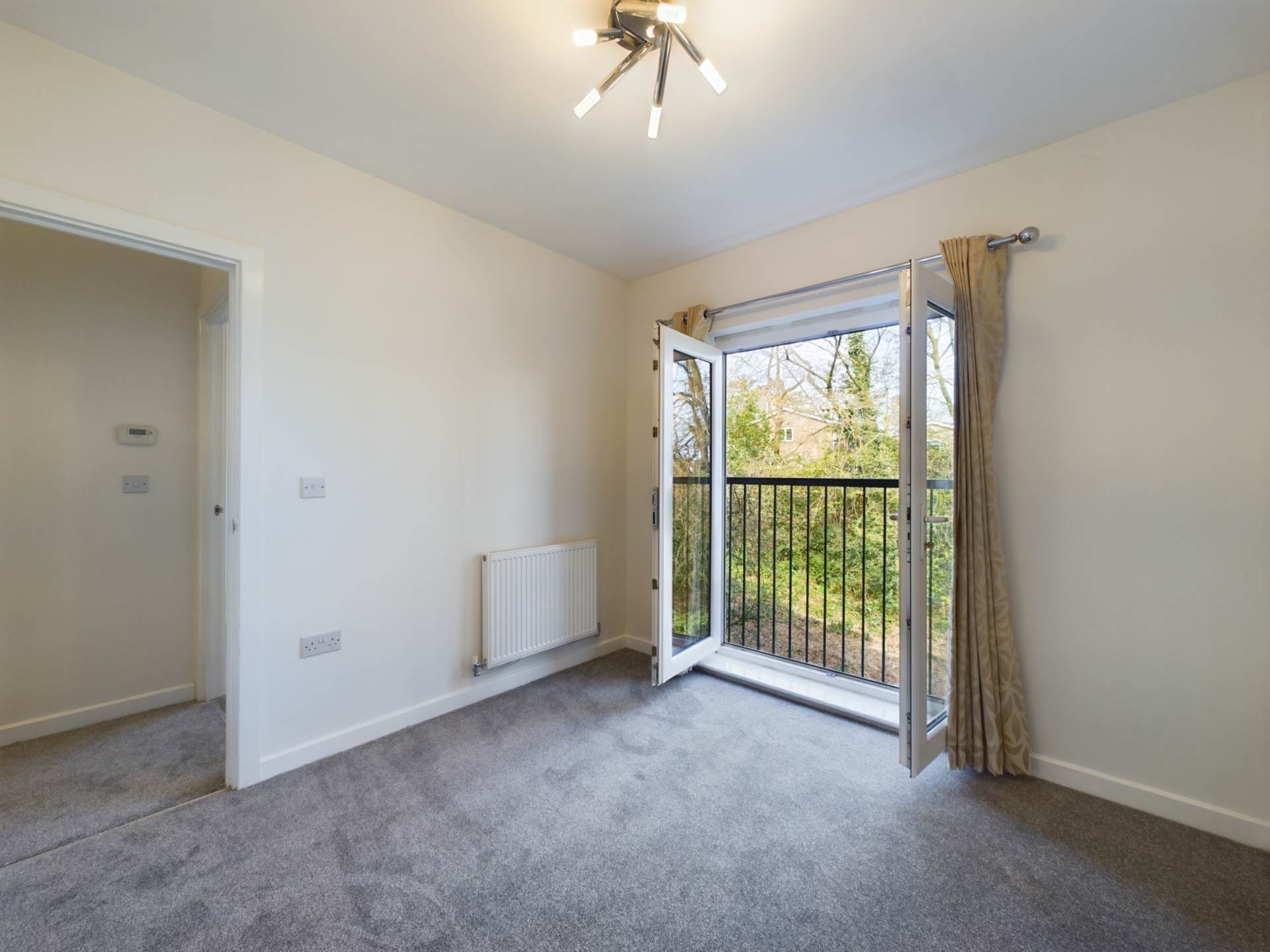 Additional Property Image 2 bedroom Apartment to rent in Hemel Hempstead 6