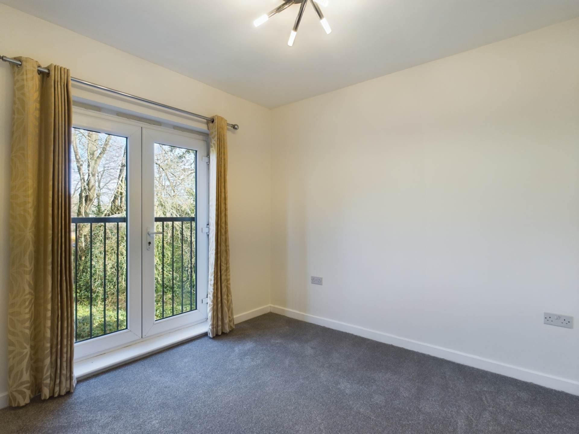 Additional Property Image 2 bedroom Apartment to rent in Hemel Hempstead 7