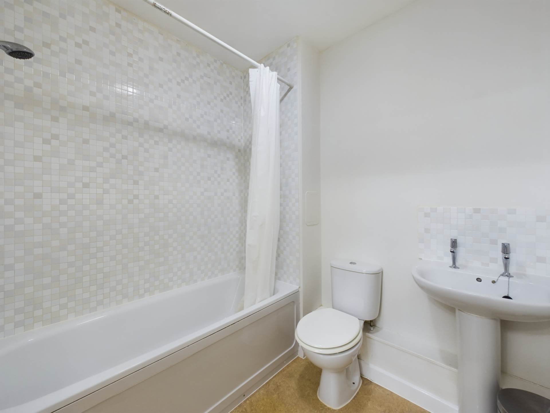 Additional Property Image 2 bedroom Apartment to rent in Hemel Hempstead 8