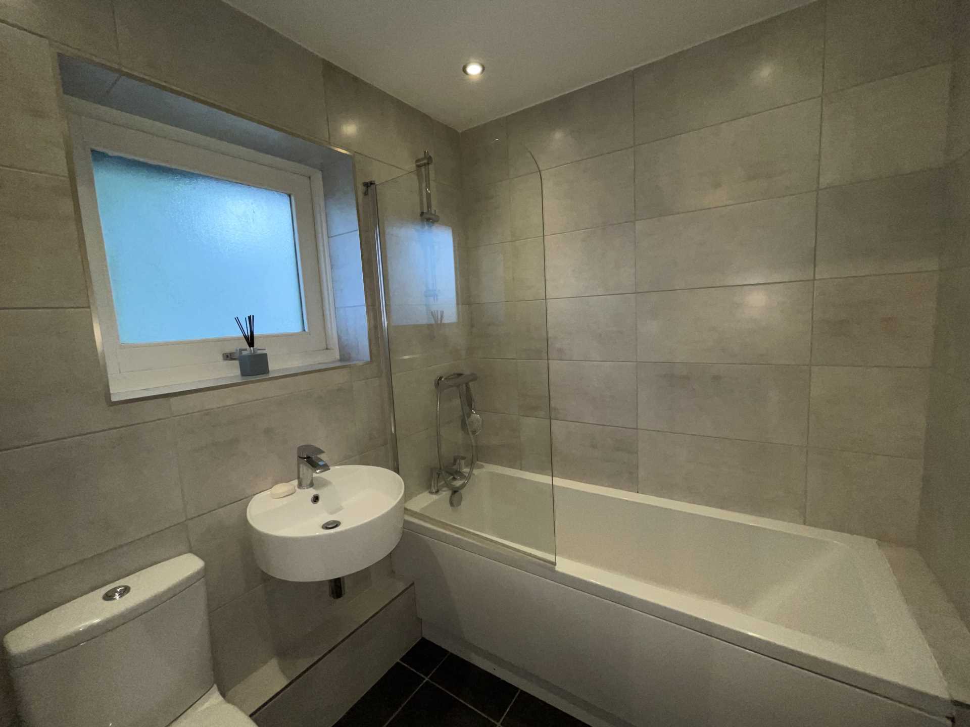 Additional Property Image 1 bedroom End of Terrace to rent in Berkhamsted 9