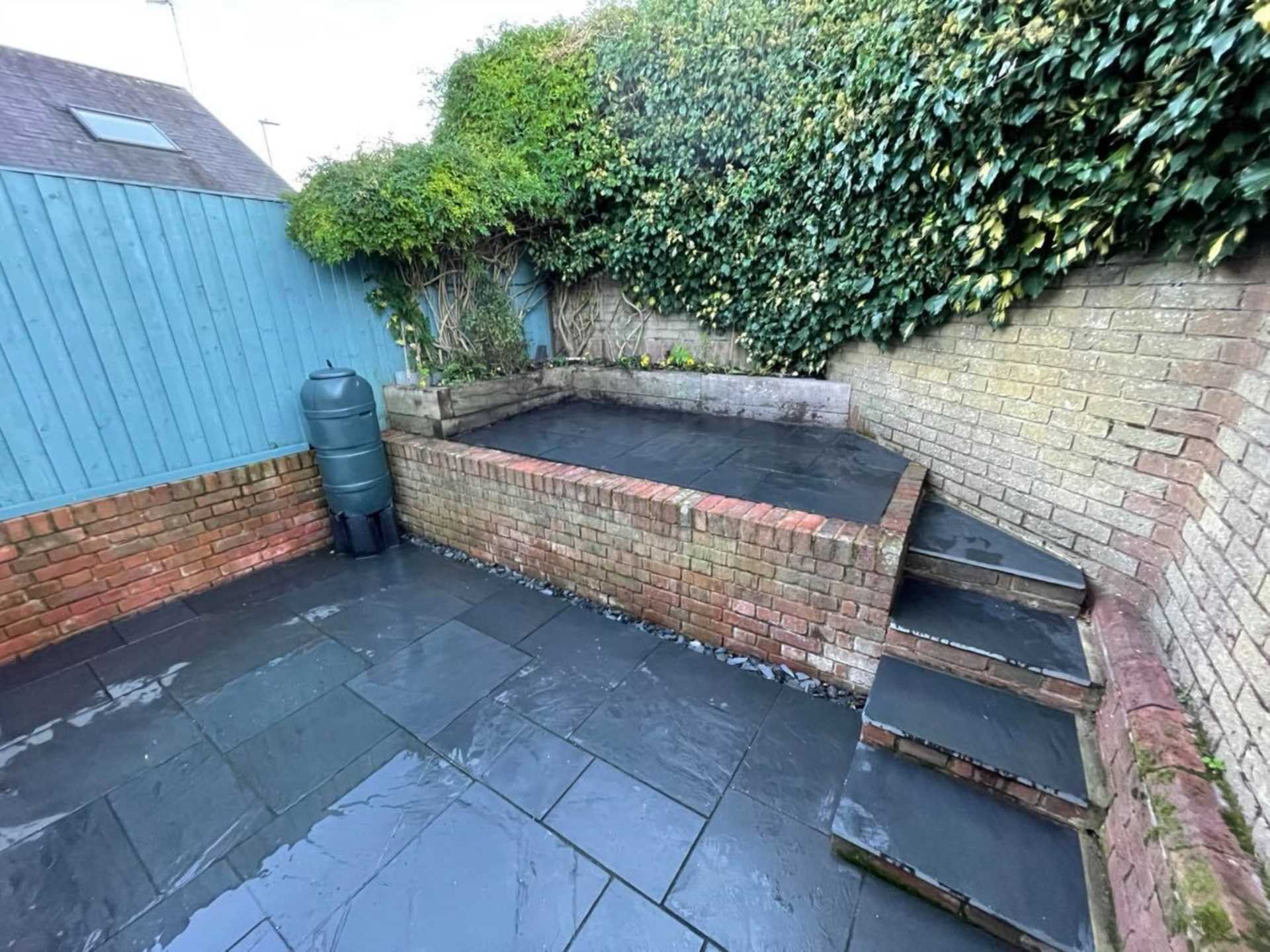 Additional Property Image 1 bedroom End of Terrace to rent in Berkhamsted 16