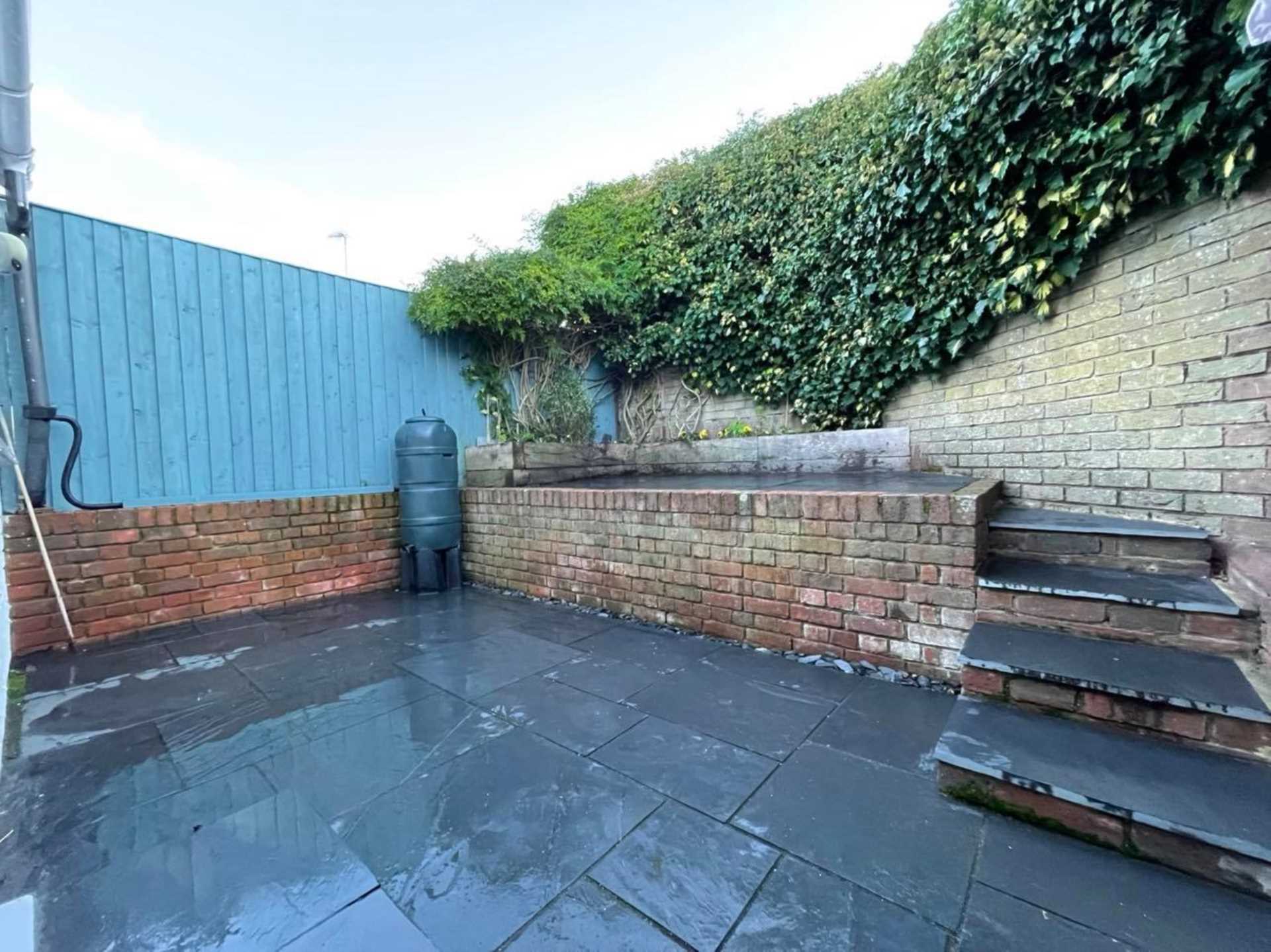 Additional Property Image 1 bedroom End of Terrace to rent in Berkhamsted 17