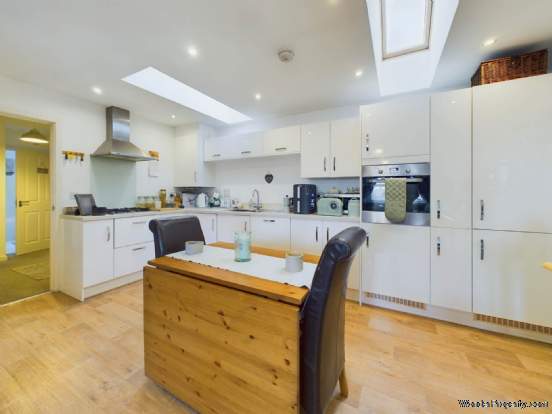 Additional Property Image 2 bedroom Coach House to rent in Aylesbury 2