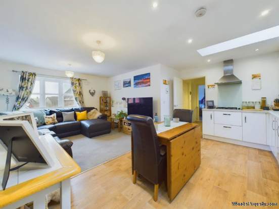 Additional Property Image 2 bedroom Coach House to rent in Aylesbury 3