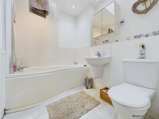 Additional Property Image 2 bedroom Coach House to rent in Aylesbury 10