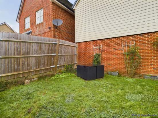Additional Property Image 2 bedroom Coach House to rent in Aylesbury 11