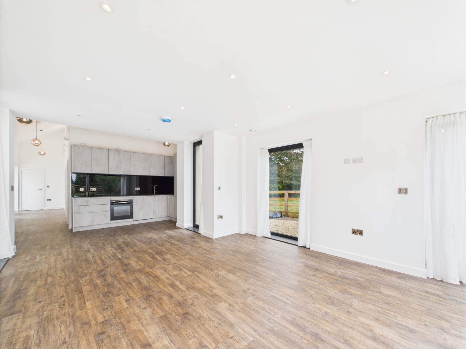 Additional Property Image 2 bedroom Detached to rent in Aylesbury 5