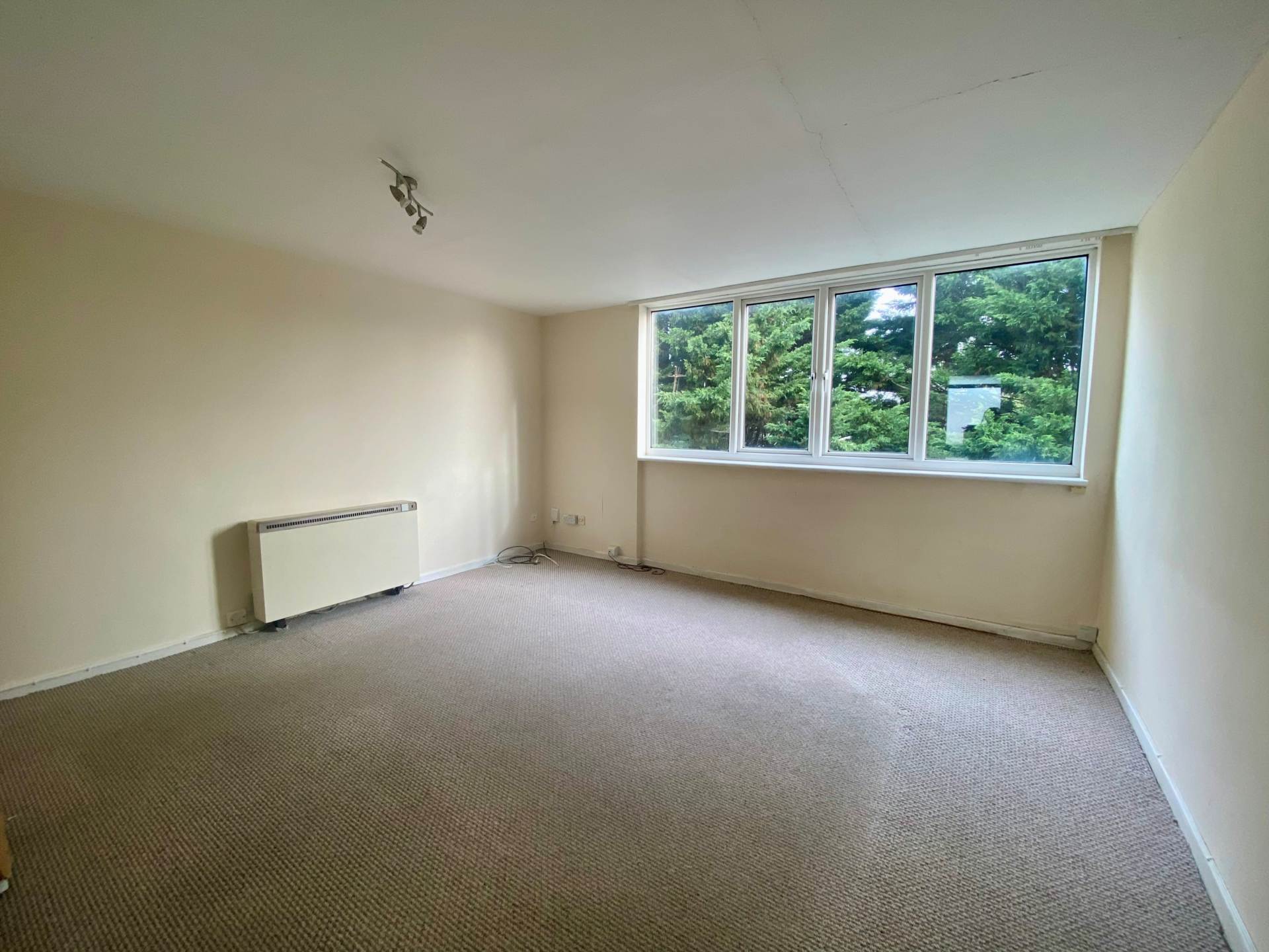 Additional Property Image 2 bedroom Maisonette to rent in Aylesbury 2