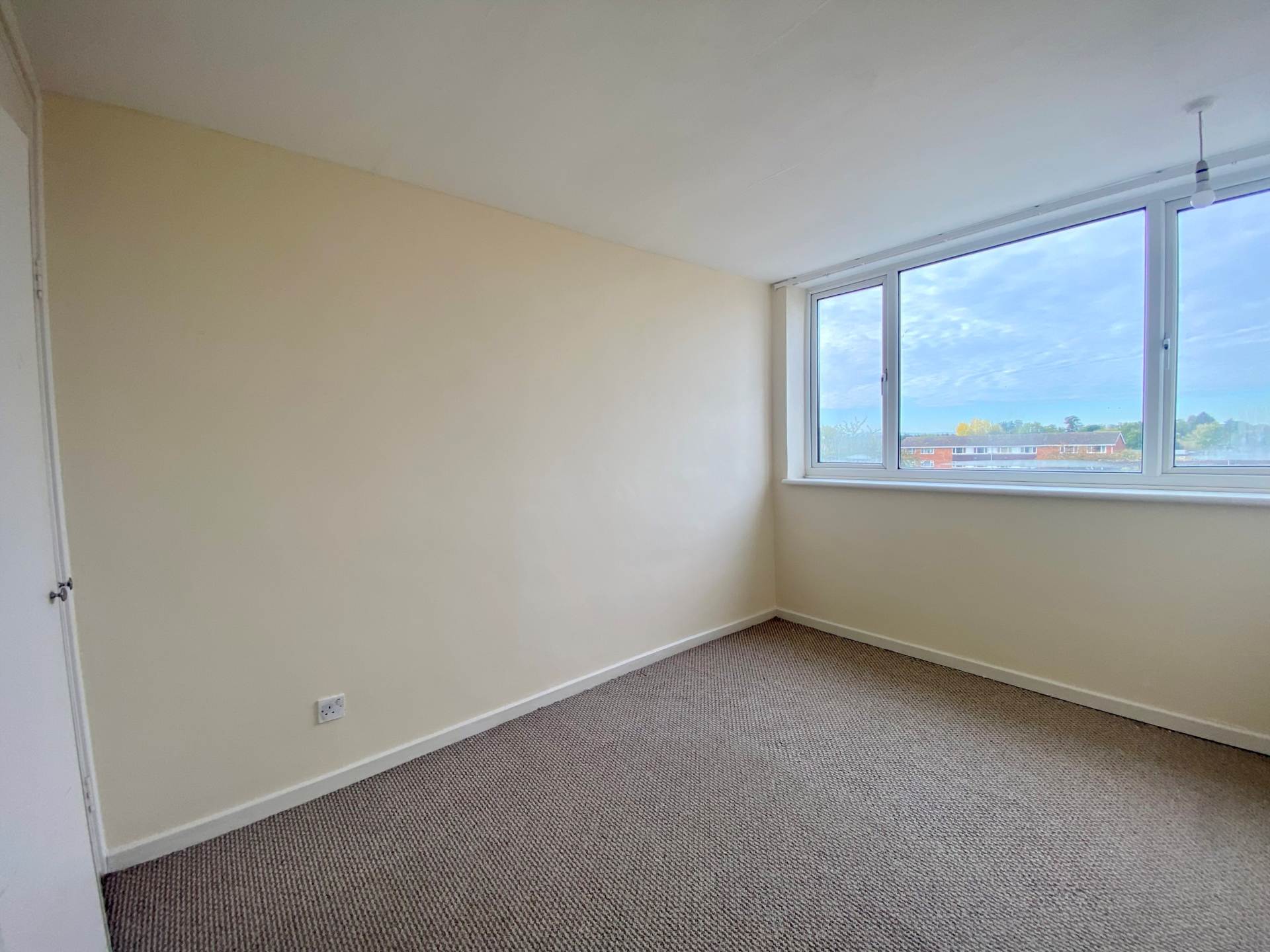 Additional Property Image 2 bedroom Maisonette to rent in Aylesbury 6