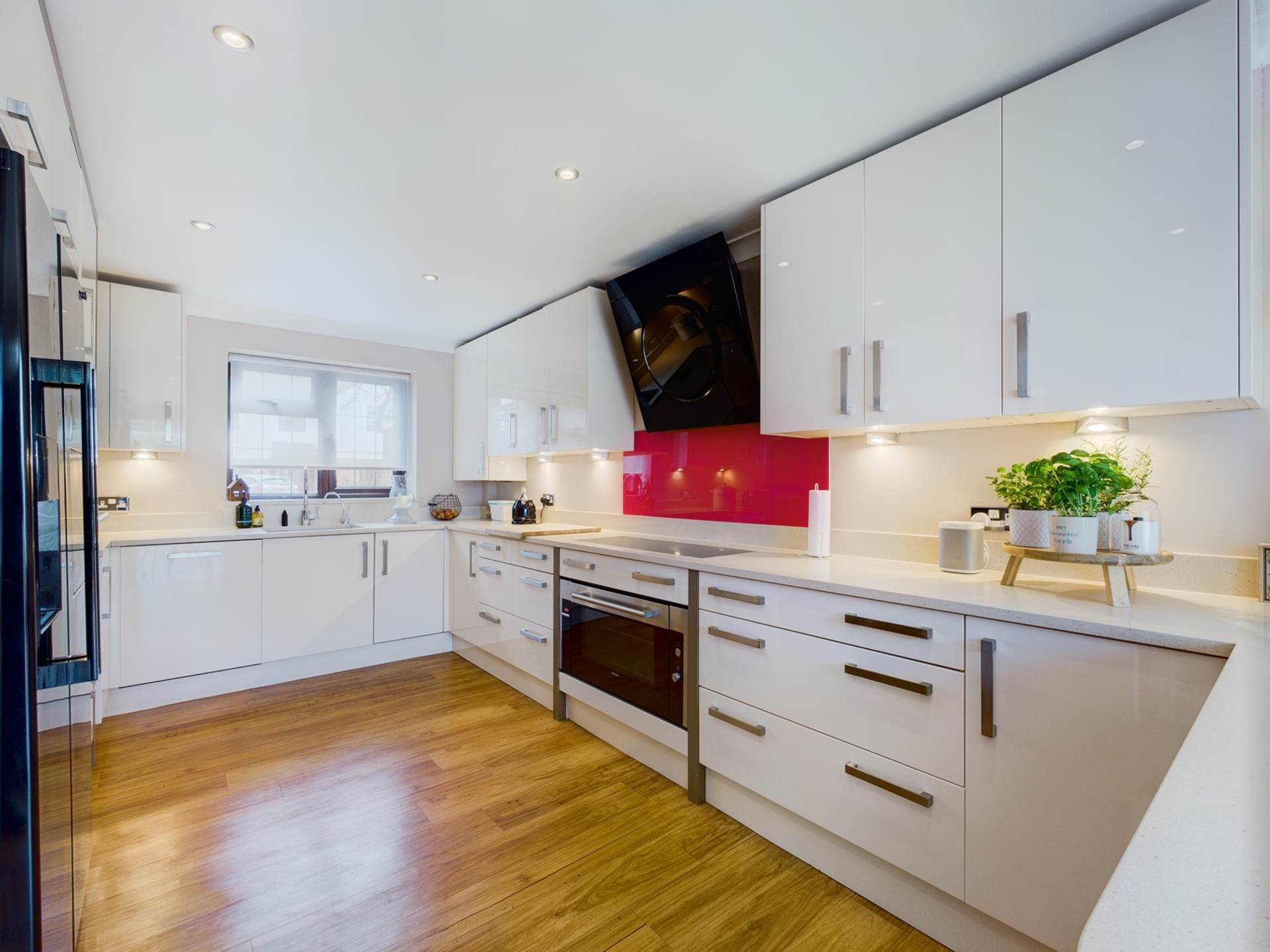 Additional Property Image 4 bedroom Detached to rent in Aylesbury 2