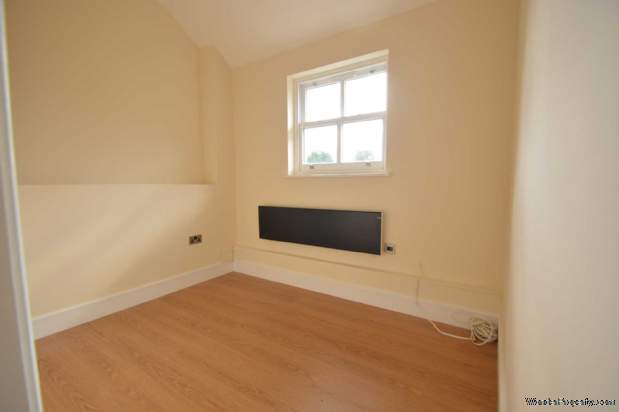 Additional Property Image 1 bedroom Apartment for sale in Addlestone 3