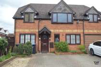 1 bedroom Maisonette for sale in Addlestone