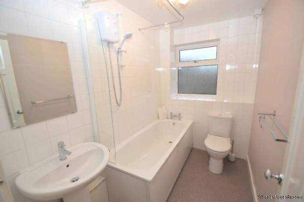 Additional Property Image 1 bedroom Maisonette for sale in Addlestone 4