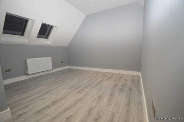 Additional Property Image 2 bedroom Apartment for sale in Purley 4
