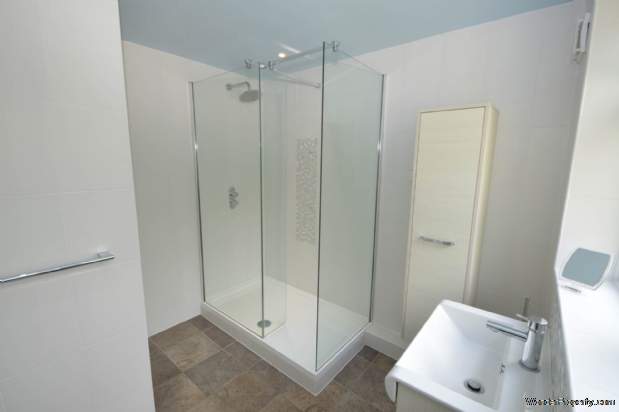 Additional Property Image 2 bedroom Maisonette for sale in Addlestone 5