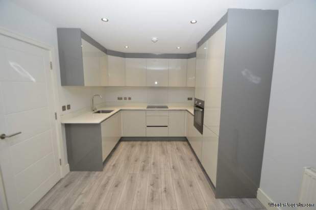 Additional Property Image 2 bedroom Apartment for sale in Purley 6