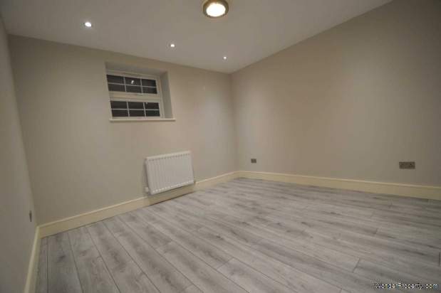 Additional Property Image 2 bedroom Apartment for sale in Purley 7