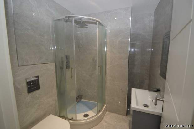 Additional Property Image 2 bedroom Apartment for sale in Purley 3