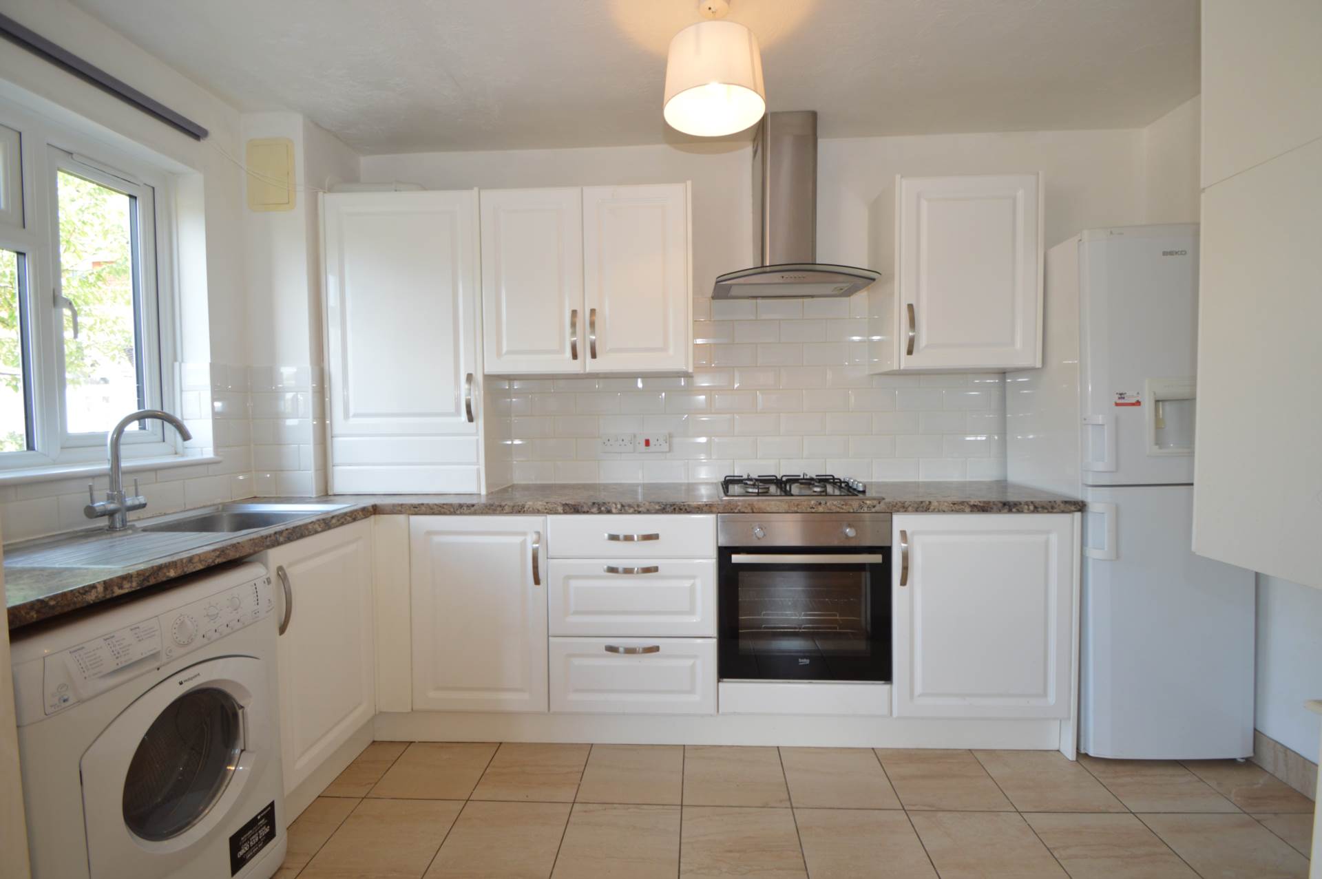 Additional Property Image 1 bedroom End of Terrace for sale in Weybridge 2