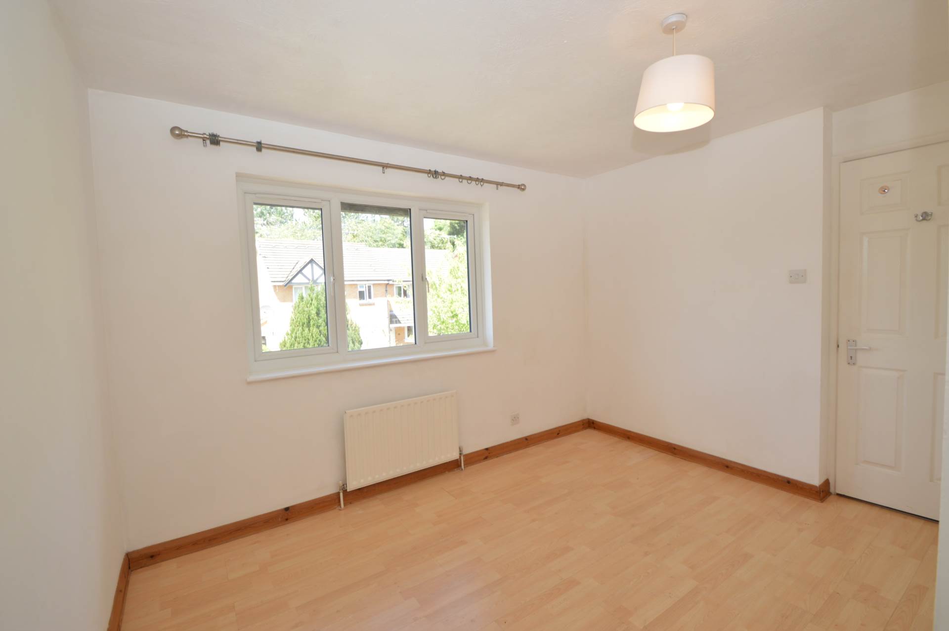 Additional Property Image 1 bedroom End of Terrace for sale in Weybridge 4