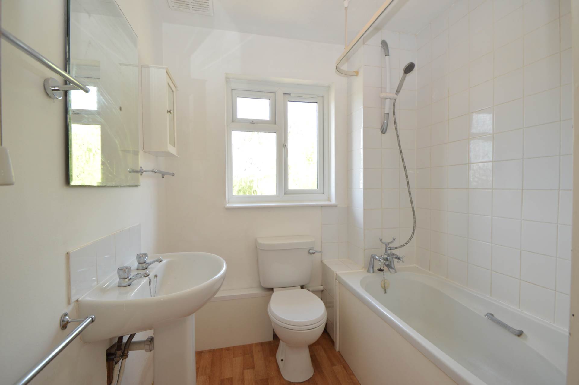 Additional Property Image 1 bedroom End of Terrace for sale in Weybridge 5
