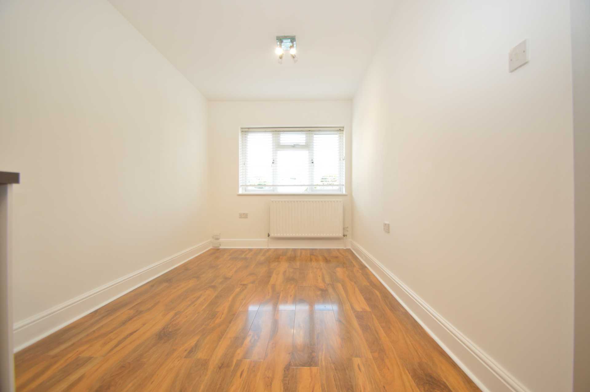 Additional Property Image 3 bedroom Maisonette for sale in Addlestone 3