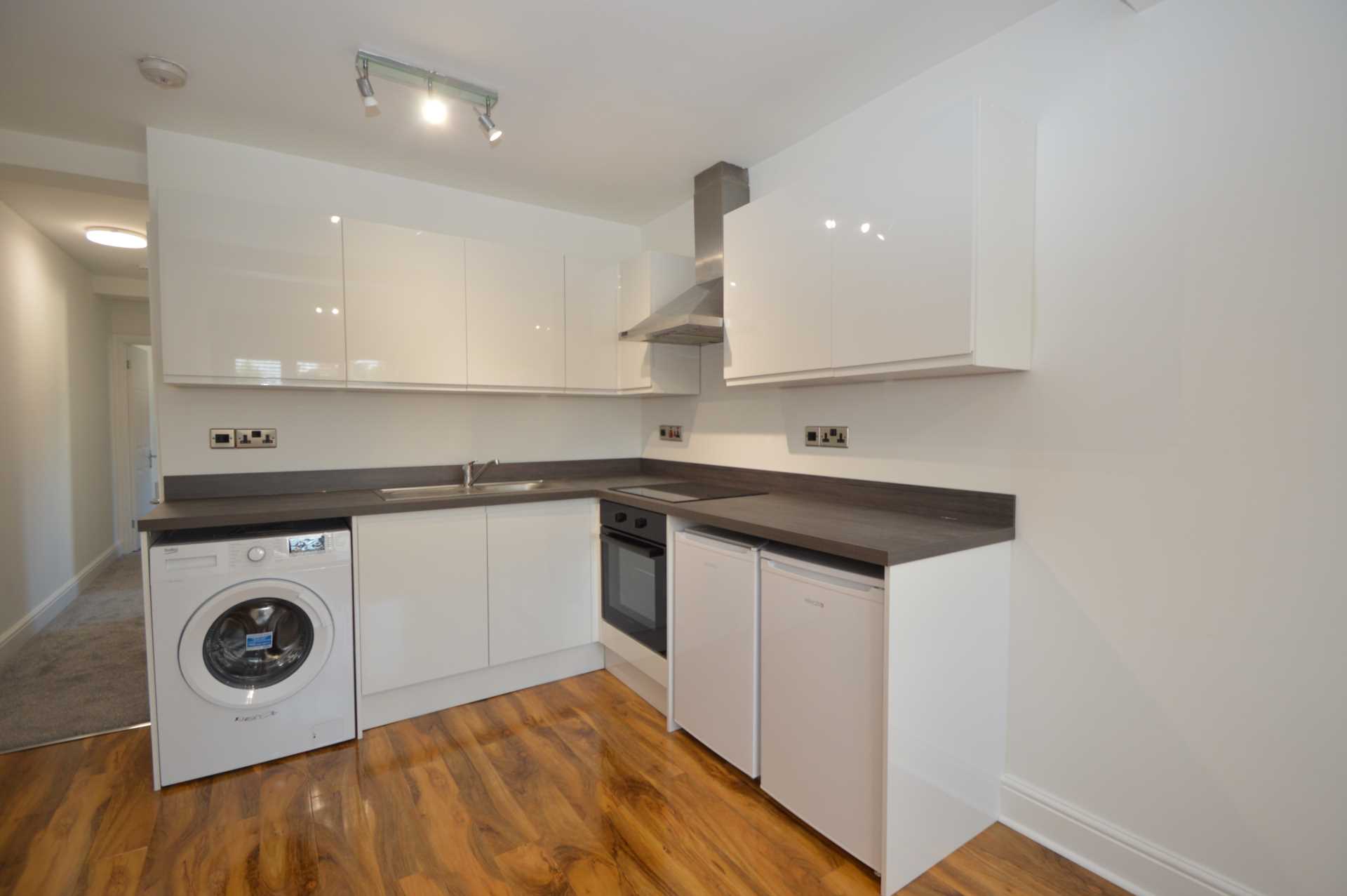 Additional Property Image 3 bedroom Maisonette for sale in Addlestone 4
