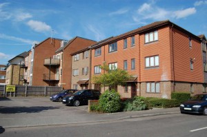 1 bedroom Apartment for sale in Addlestone