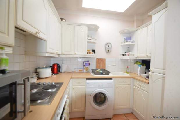 Additional Property Image 1 bedroom Apartment to rent in Addlestone 5
