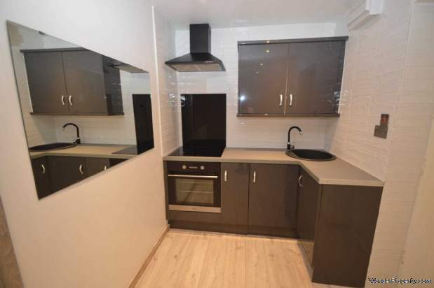 Additional Property Image 1 bedroom Maisonette to rent in Lightwater 4
