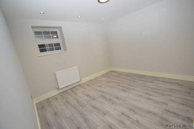 Additional Property Image 2 bedroom Apartment to rent in Purley 5