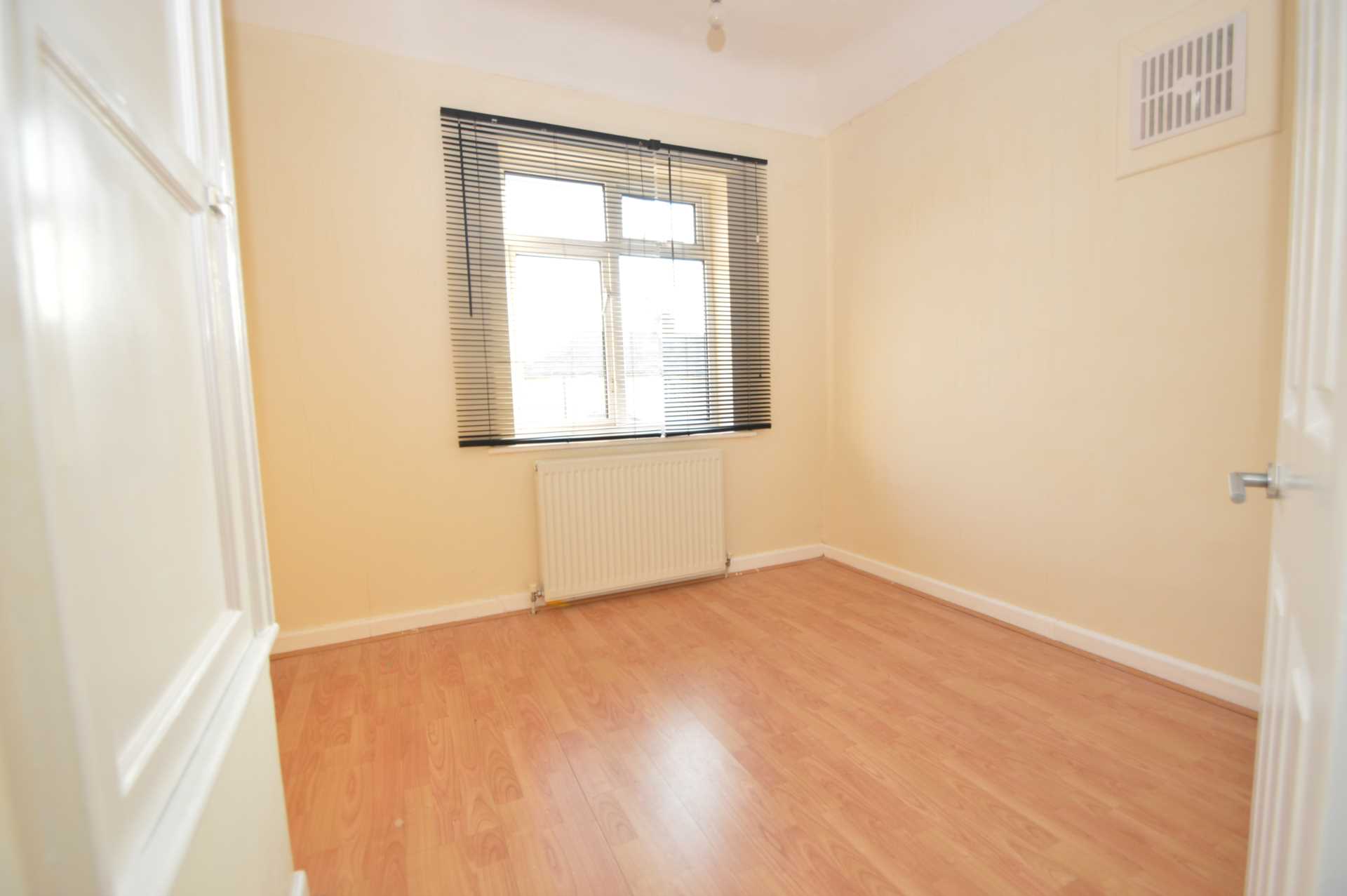 Additional Property Image 2 bedroom Semi Detached to rent in Addlestone 5