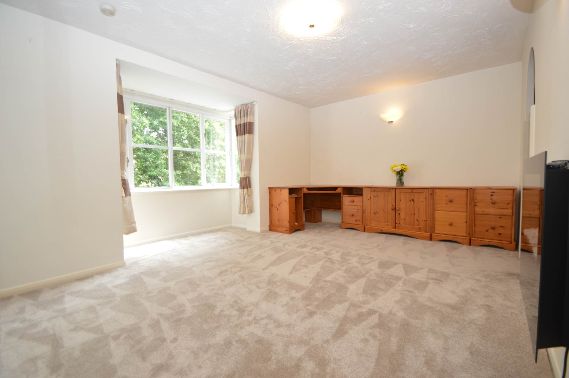 Additional Property Image 0 bedroom Apartment to rent in Addlestone 2