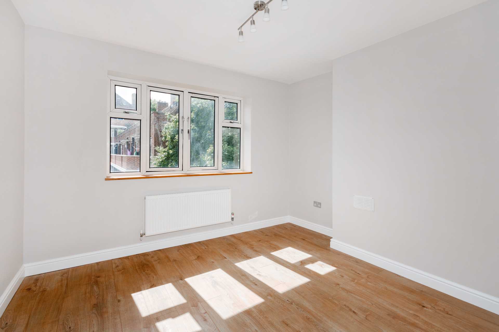 Additional Property Image 2 bedroom Apartment for sale in London 4