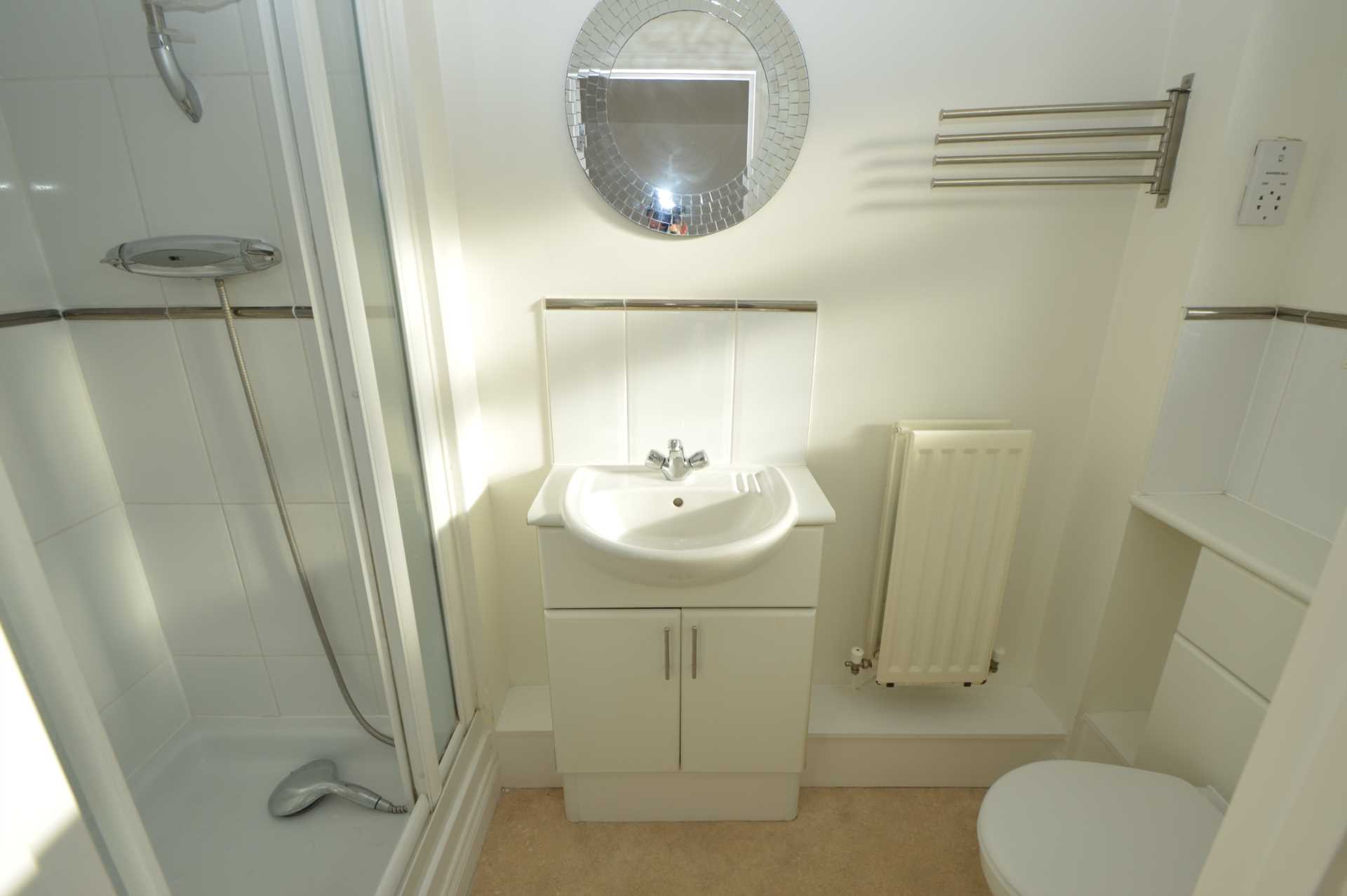 Additional Property Image 2 bedroom Apartment for sale in Uxbridge 7