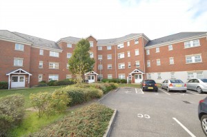 2 bedroom Apartment for sale in Uxbridge