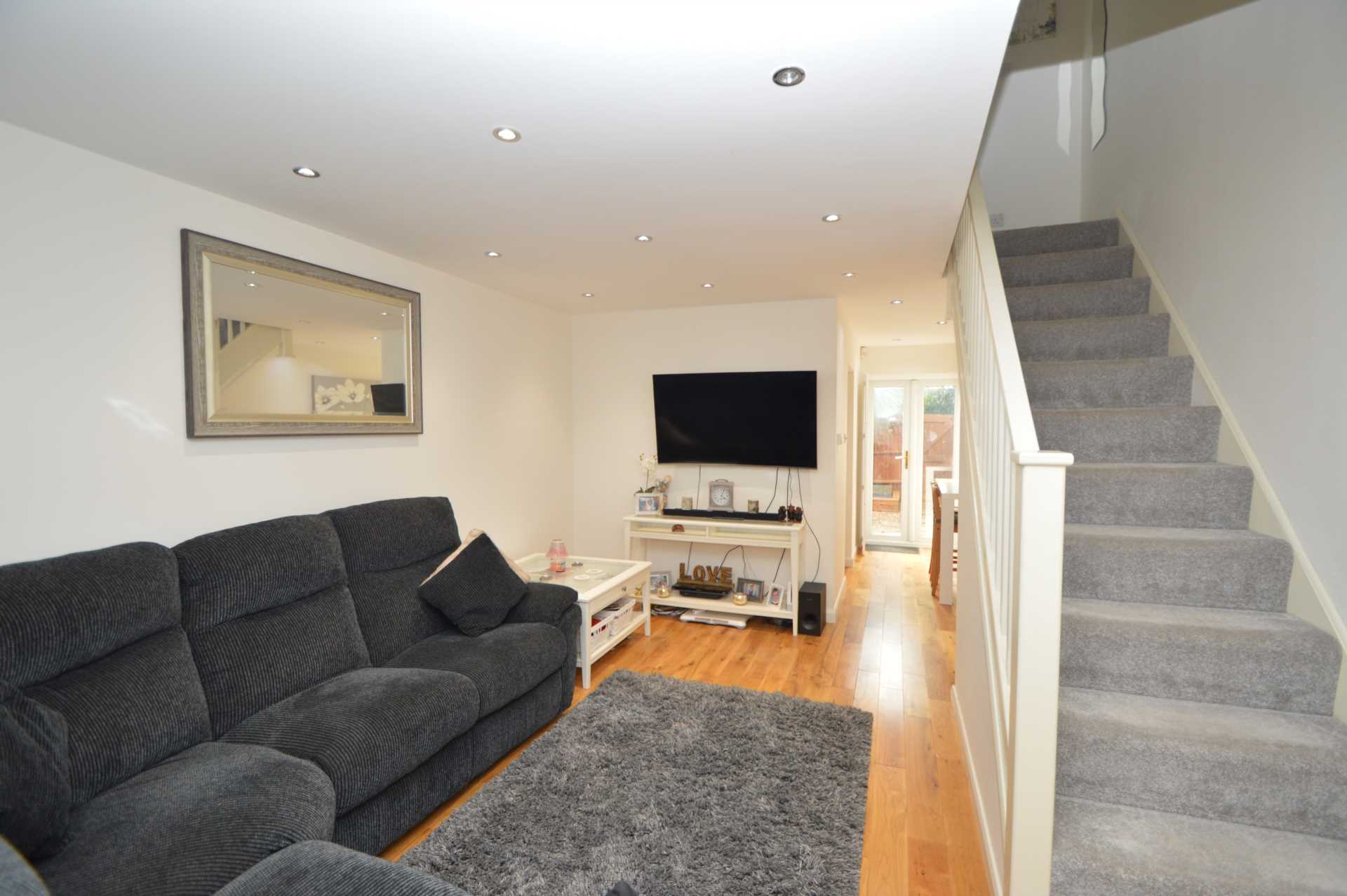 Additional Property Image 2 bedroom Terraced to rent in Addlestone 2