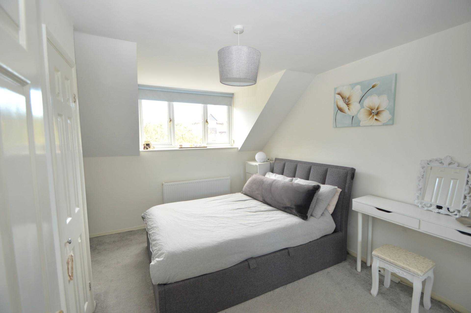 Additional Property Image 2 bedroom Terraced to rent in Addlestone 4