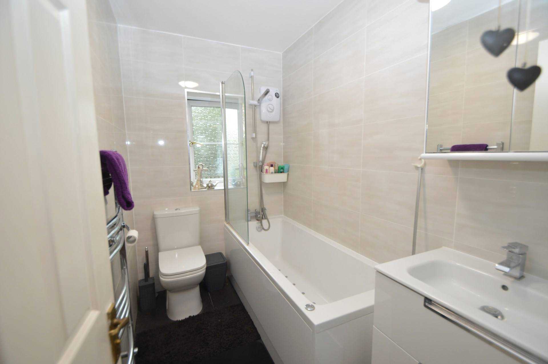 Additional Property Image 2 bedroom Terraced to rent in Addlestone 6