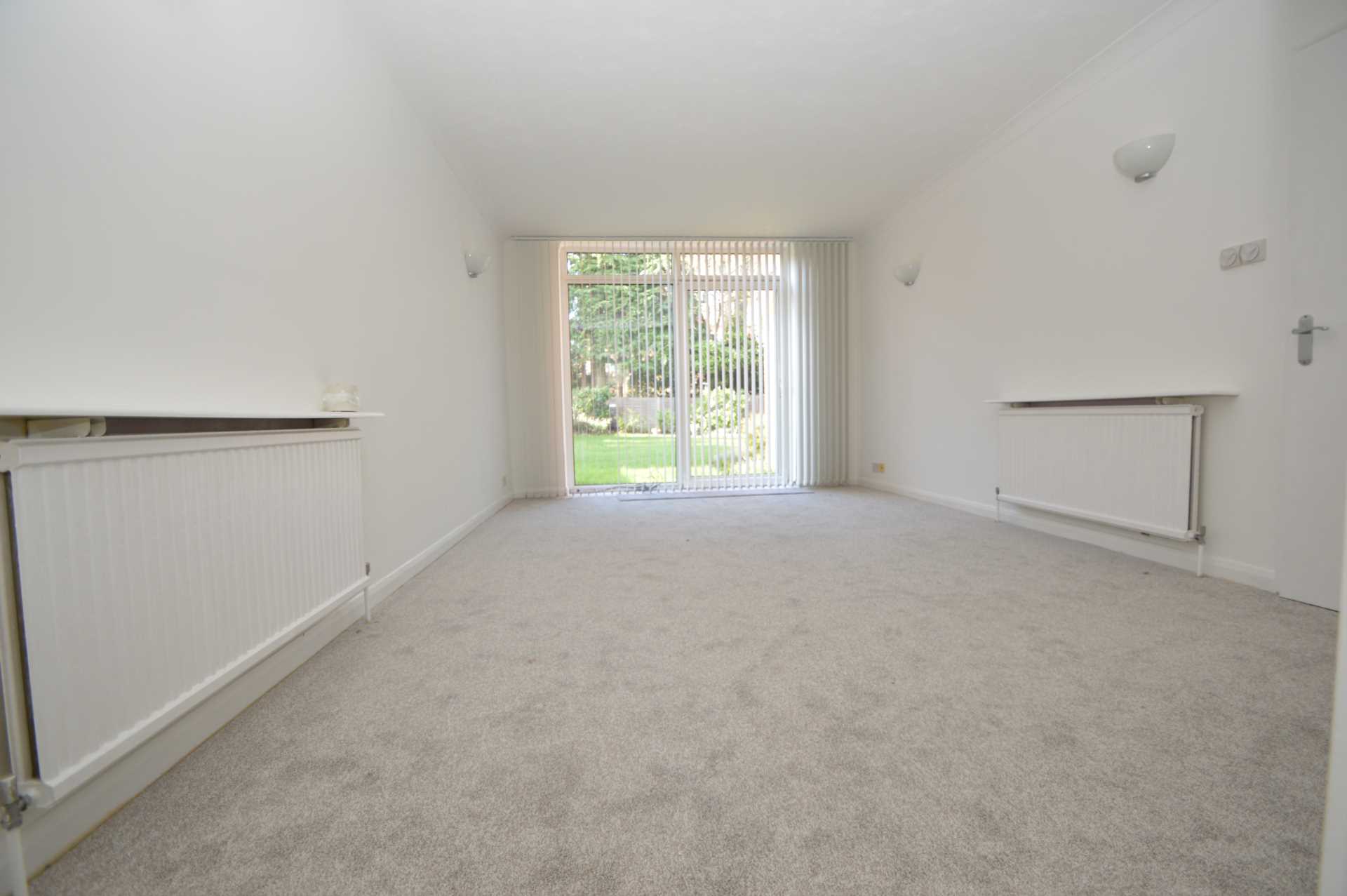 Additional Property Image 2 bedroom Apartment to rent in Weybridge 2