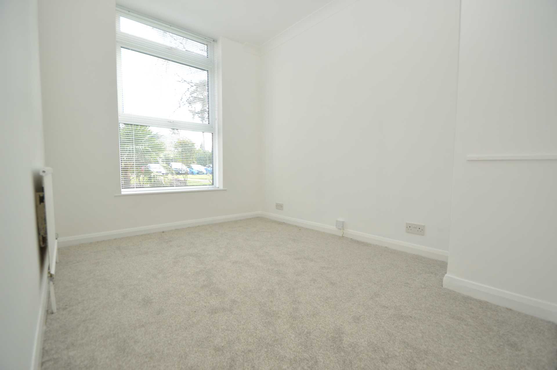 Additional Property Image 2 bedroom Apartment to rent in Weybridge 4