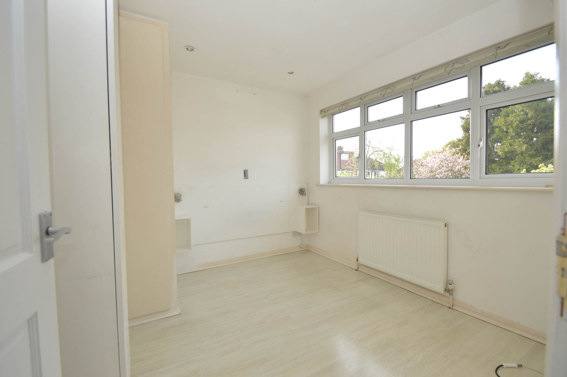 Additional Property Image 3 bedroom Semi Detached to rent in Feltham 5