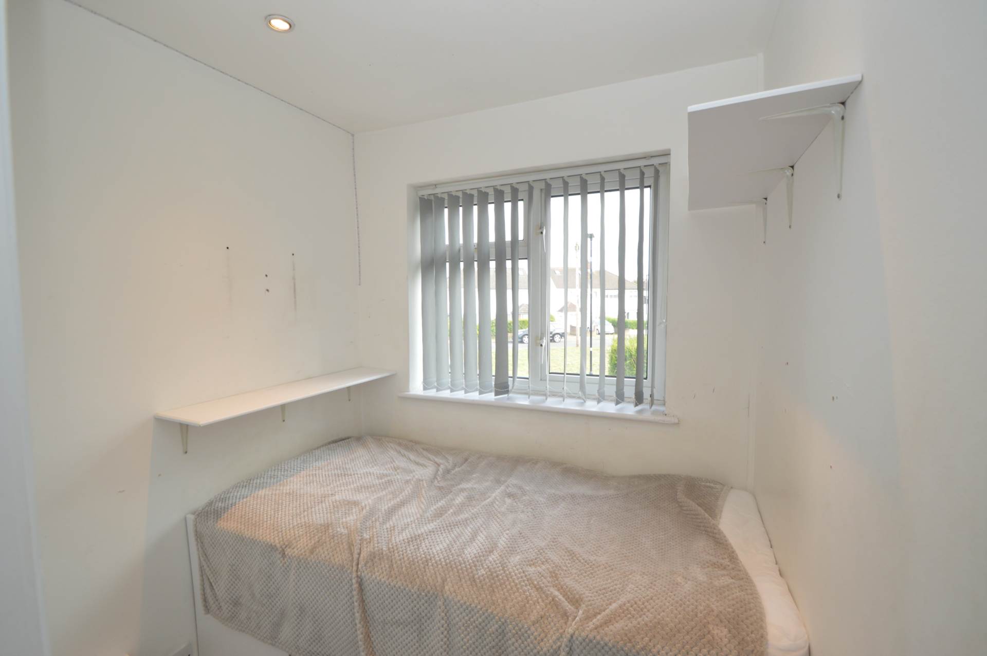 Additional Property Image 3 bedroom Semi Detached to rent in Feltham 6