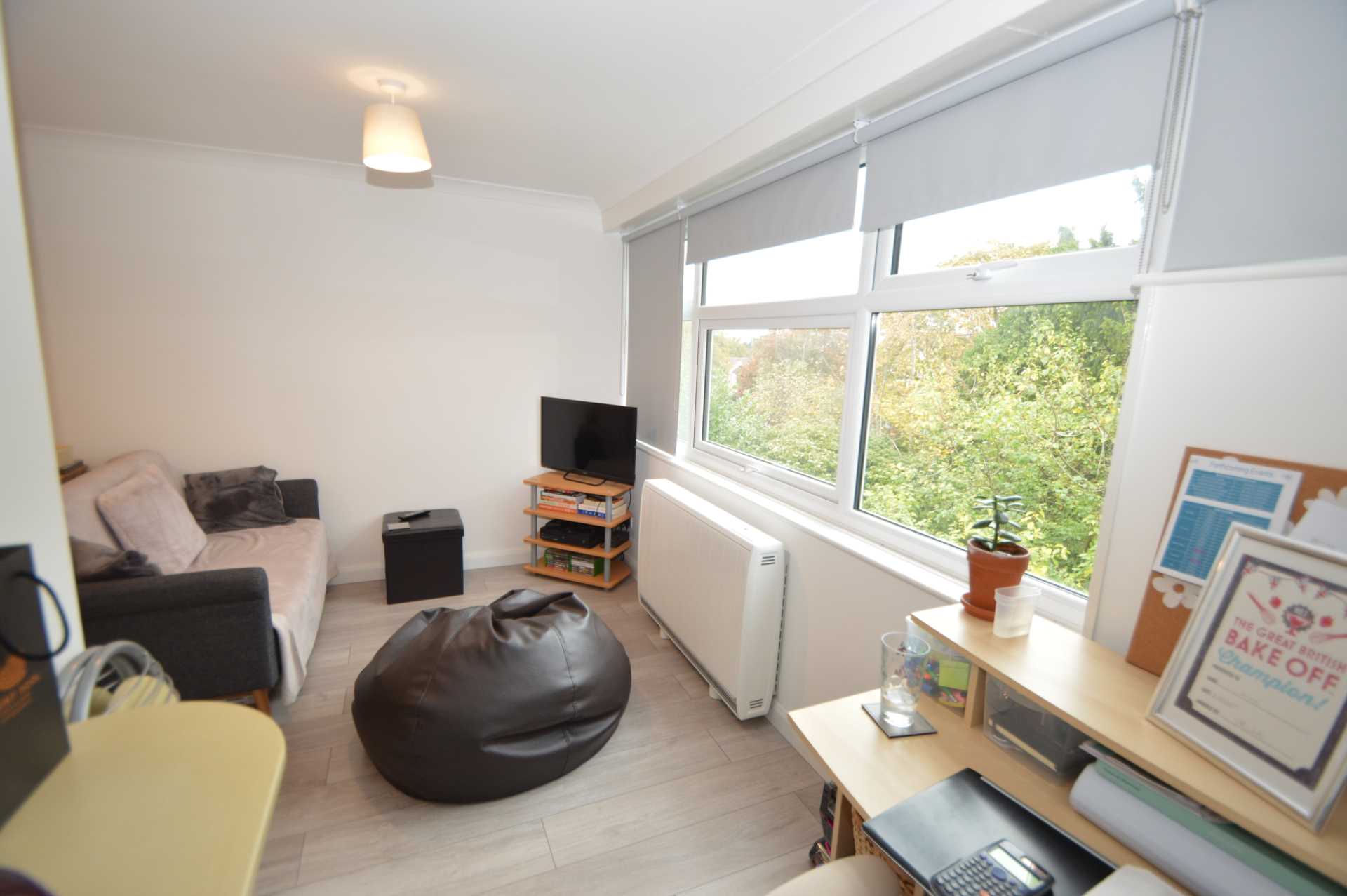 Additional Property Image 1 bedroom Apartment to rent in Weybridge 2