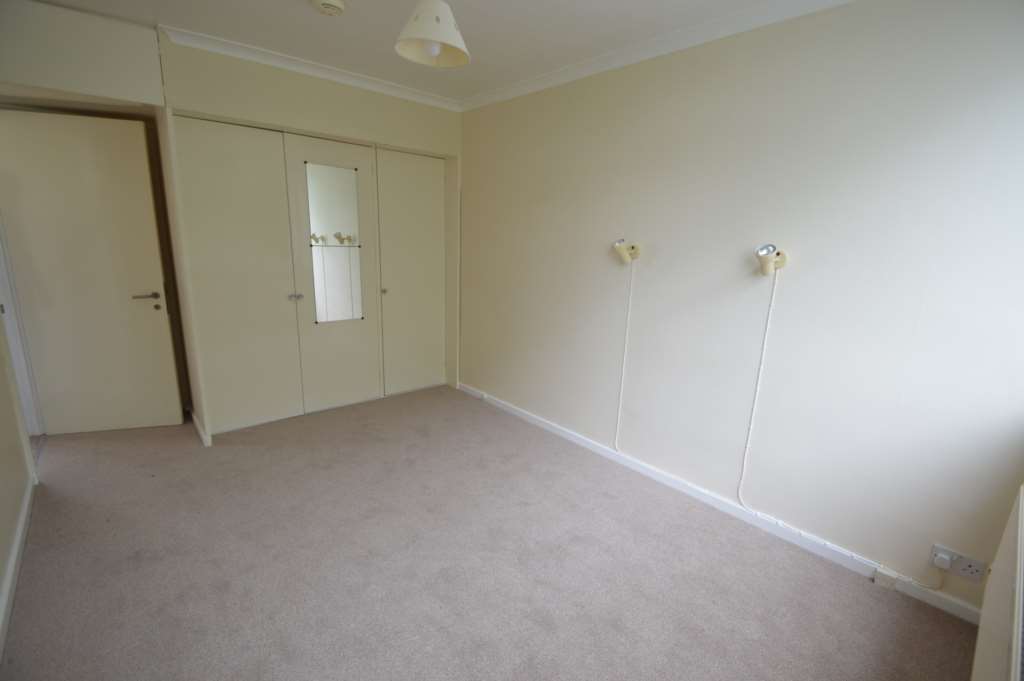 Additional Property Image 2 bedroom Apartment to rent in Feltham 4