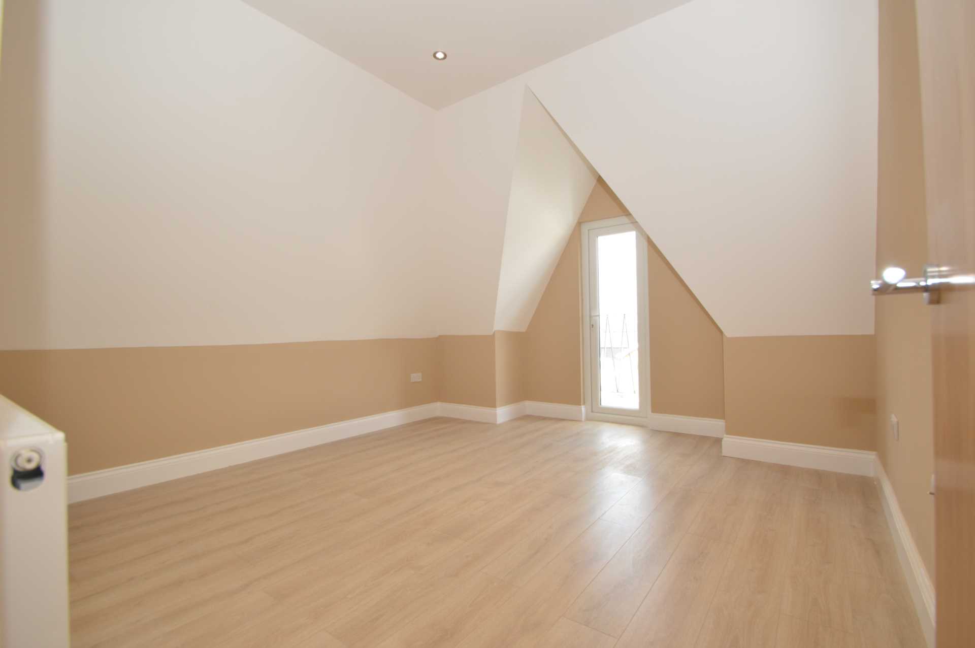 Additional Property Image 2 bedroom Apartment to rent in Addlestone 2