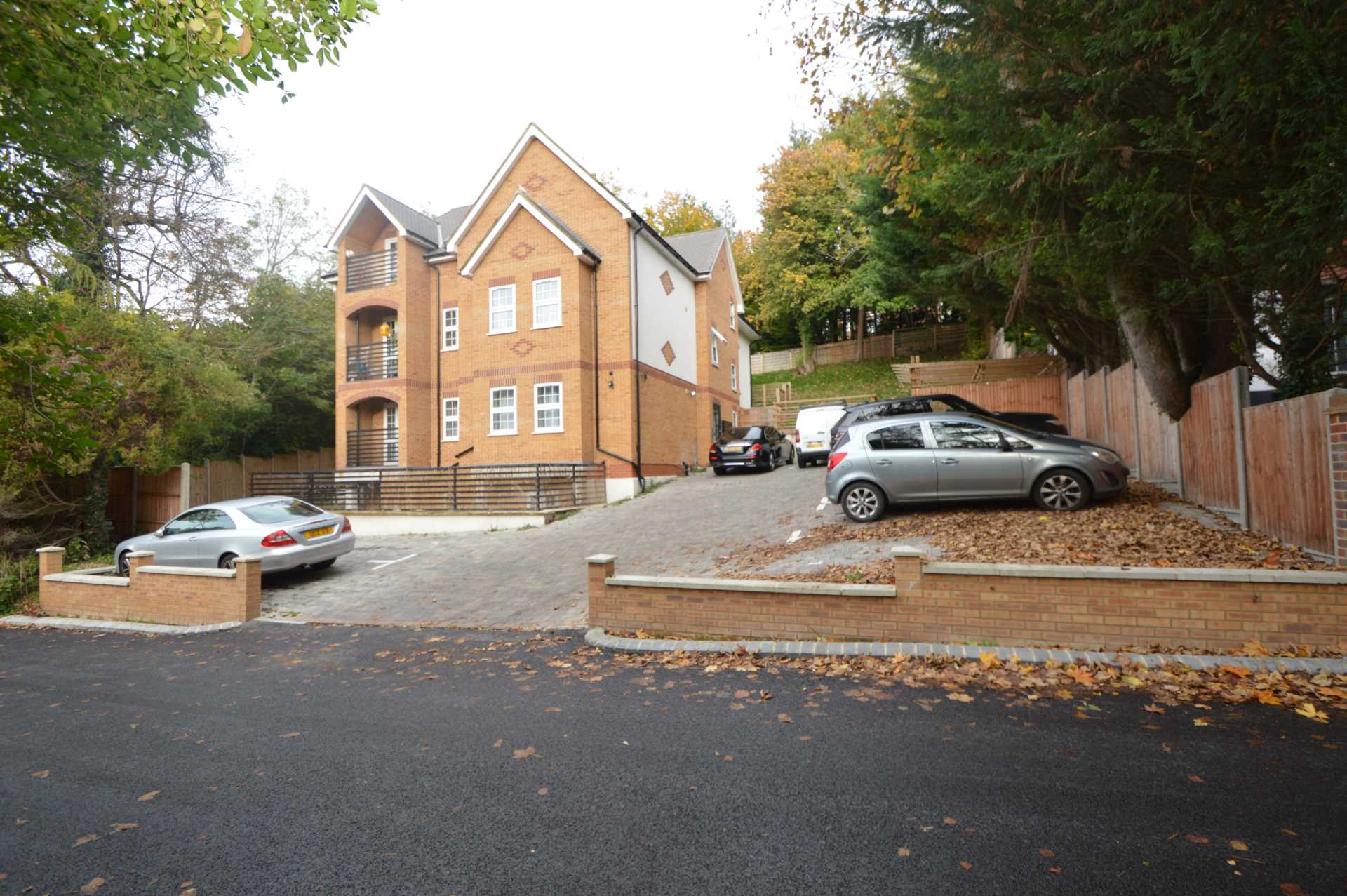 2 bedroom Apartment to rent in Purley