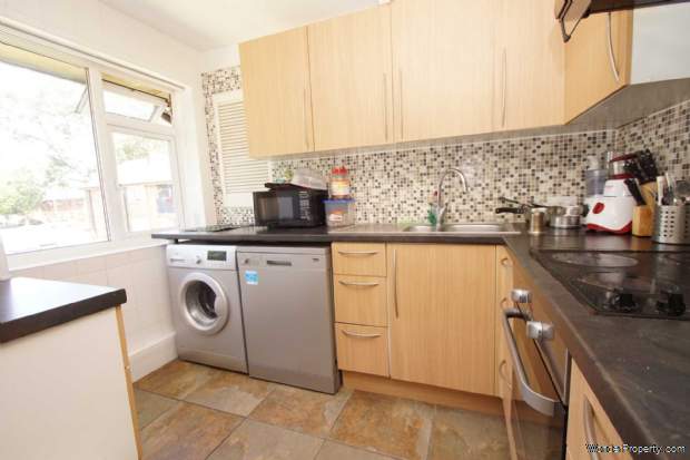 Additional Property Image 2 bedroom Flat for sale in Hemel Hempstead 3