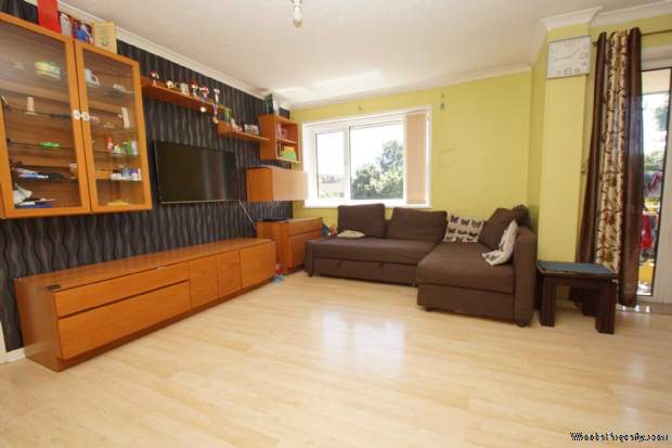 Additional Property Image 2 bedroom Flat for sale in Hemel Hempstead 8