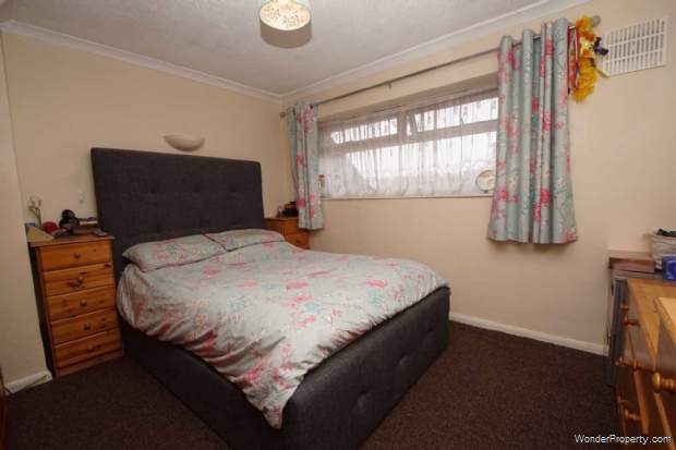 Additional Property Image 3 bedroom House for sale in Hemel Hempstead 5